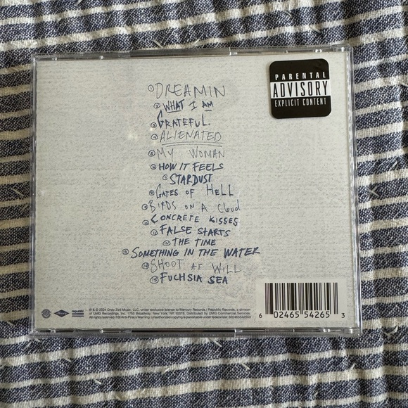 ZAYN SIGNED CD ROOM UNDER THE STAIRS - Picture 3 of 3